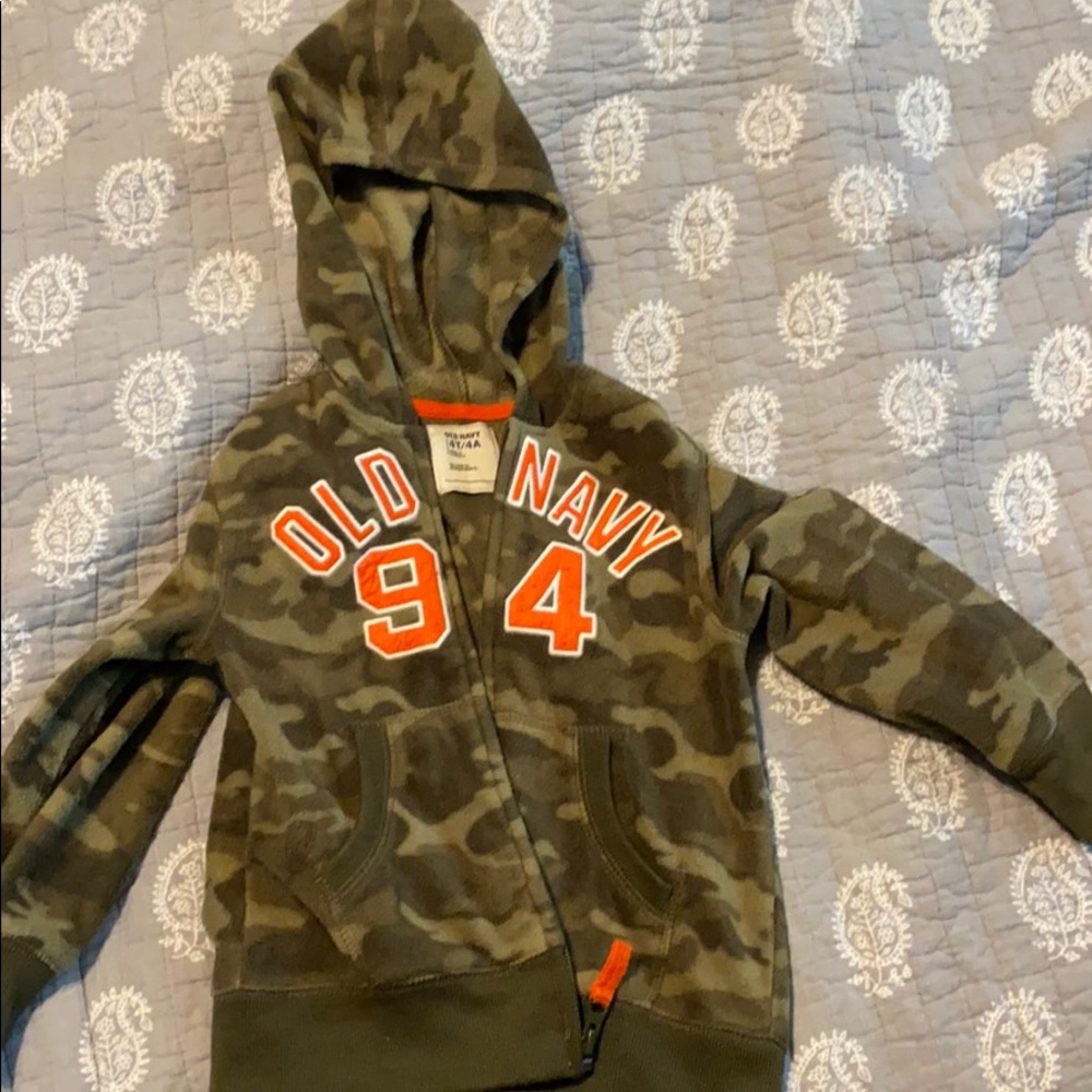 4T Old Navy zipper up camouflage fleece